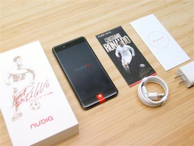 nubia z11 nubia z11开箱 无边nubia Z11究竟长啥样?nubia Z11开箱体验视频