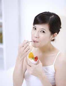 月经期吃冰淇淋 经期间可以吃冰淇淋吗_经期饮食禁忌要注意