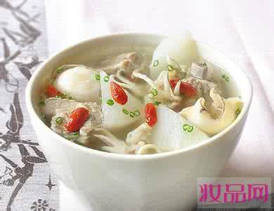 减肥食谱 冬季减肥食谱 减肥食谱 4款汤谱冬季照样能甩走赘肉