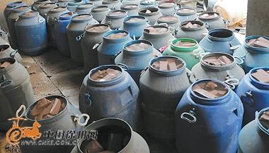 工业盐中毒 工业盐粉洗盐混合制成毒鸭血 黑作坊价格低