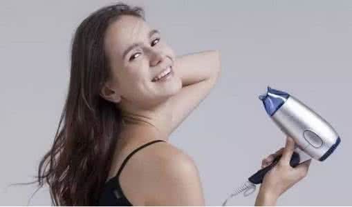 吹风机吹头发的危害 吹风机不仅能吹头发,这15个用处太实用了!