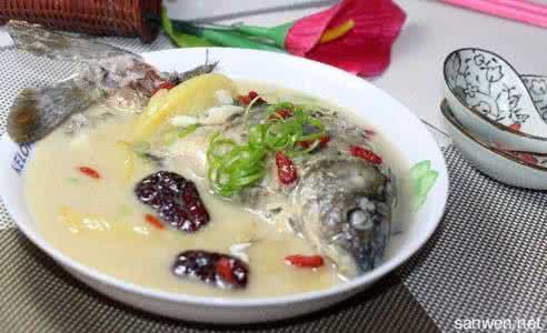 孕妇吃鲫鱼的做法 孕妇可以吃鲫鱼吗？孕妇吃鲫鱼的做法