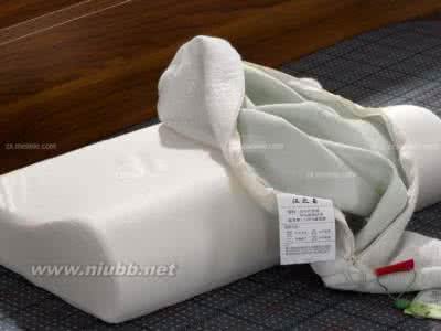 记忆棉枕头危害 记忆枕头 记忆棉枕头特点介绍