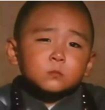 教授大人坑萌妻 揪心！这个小娃儿，被大人坑惨了！
