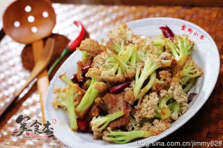 菜花炒肉片 辣味十足、脆嫩下饭的 干煸肉片菜花