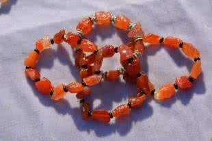 阿拉善玛瑙怎么挑选 阿拉善玛瑙怎么挑选 天津/南红【怎么挑】怎么挑选南红玛瑙?