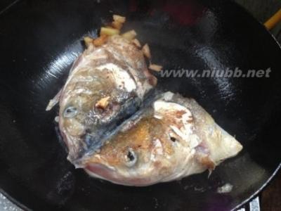 胖头鱼炖豆腐的做法 胖头鱼头的做法大全 胖头鱼头炖豆腐的做法,胖头鱼头炖豆腐怎么做好吃,胖头鱼头炖豆腐的家常做法
