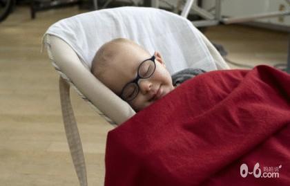 5岁宝宝近视怎么办 不让近视“病毒”靠近宝宝