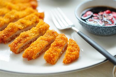 舌尖上的中国炸猪排 《舌尖》上的美味诱惑——黄金炸猪排