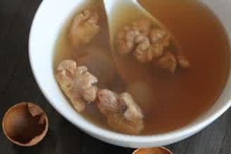 胃溃疡可以吃核桃吗 胃溃疡可以吃核桃粉吗？