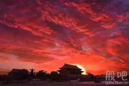 初中生经典美文欣赏 经典美文:空气中的裂痕