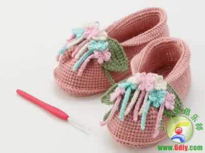 钩针娃娃鞋 很不错的一双娃娃钩鞋(图解)