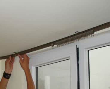 轨道窗帘安装方法 窗帘轨道安装方法 窗帘装饰的轨道安装方法详解