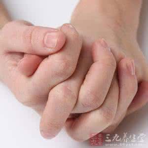 大拇指僵硬 春节多人“抢红包”引起拇指僵硬