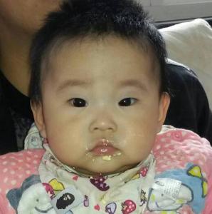 宝宝一直流清鼻涕偏方 宝宝流清鼻涕怎么办？