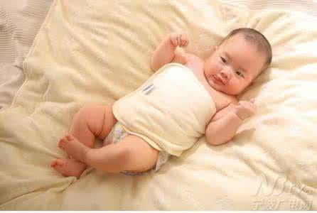 宝宝踢妈妈肚子 33周宝宝用力踢妈妈 顶级宝妈会带宝宝做这33件事