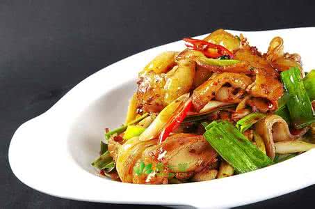 手撕包菜回锅肉 包菜回锅肉 手撕包菜回锅肉的做法,手撕包菜回锅肉怎么做好吃,手撕包菜回锅肉的家常做法