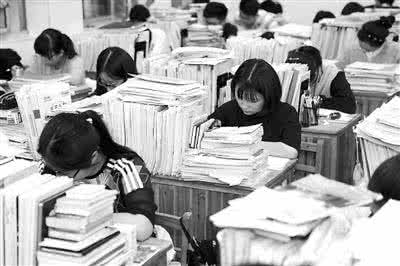 鼓励高三学生拼搏的话 高三学生必备的