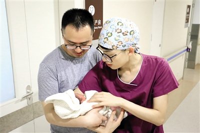 江苏公务员资讯网 【一点资讯】男主编和女公务员两夫妻的现代简约装修房 好浪漫！ (Yidianzixun.com)