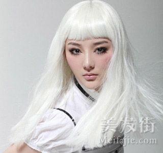 年轻人长白头发怎么办 年轻人长白头发怎么治疗