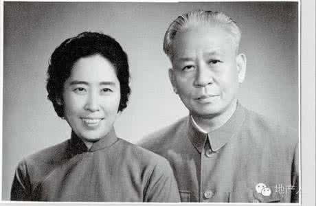 刘少奇夫人王光美 ==【刘少奇夫人王光美罕见私人相册】==