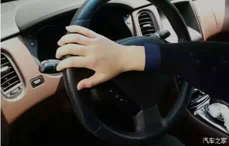 新手开车转弯技巧口诀 【开车】掌握这6个转弯技巧，轻松提升车技！