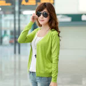 开衫的多种穿法 3种穿法的韩版小开衫