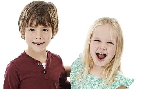 大宝和二宝的故事 父母偏心二宝大宝玩出走 如何平衡两宝关系