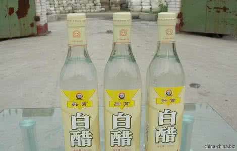 米醋和白醋哪个泡脚好 白醋和米醋有什么区别?