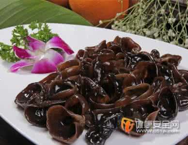 心脏病人吃什么好 心脏病人吃什么好 心脏病人吃什么好 黑木耳是首选