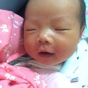 婴儿打嗝不止怎么办 怎么治止三个月婴儿老打嗝？