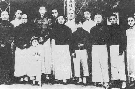 学习周恩来精神 1097字 投稿:武冡冢