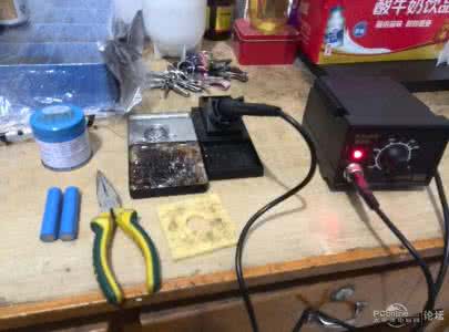 新铅酸电池充电 改造铅酸电池充电手电筒