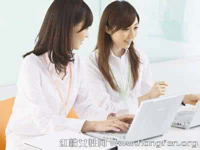 办公室坐姿减肥法 上班族福利!办公室坐着减肥法!