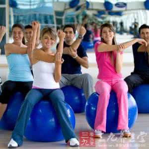 端午节休息时间 健身运动 上班族休息时间就可做的健身操