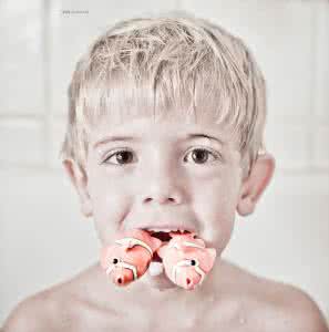 吸走别人运气的方法 如何让孩子更自信？别再“吸走”孩子的自信