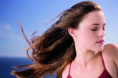 油性头发脱发怎么办 油性头发怎么办？护理油性头发有妙招