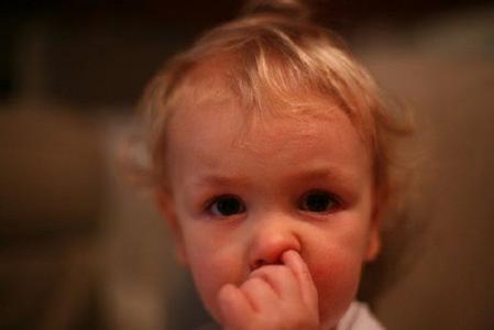 小孩流鼻血是白血病吗 小孩流鼻血是怎么回事