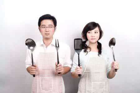 跟女朋友合影拍照姿势 情侣合影的最佳拍照姿势大全