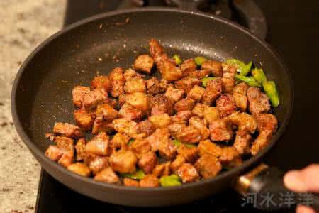 孜然羊肉做法 两步法烧出干香鲜嫩的孜然羊肉