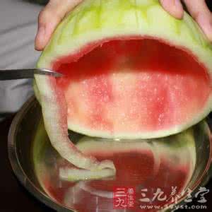 西瓜皮的作用与功效 健康养生 西瓜皮的功效与作用