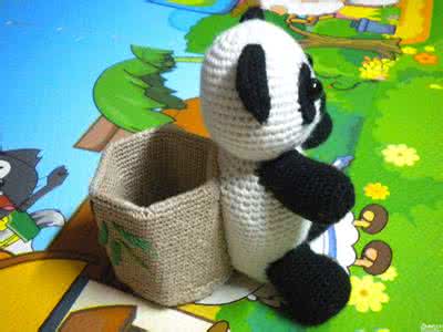 草莓笔筒钩针编织方法 教师节礼物 钩针熊猫笔筒