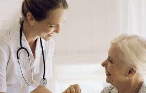 桃胶早晨吃还是睡前吃 老人晨起和睡前要做这些