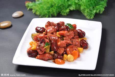 红枣吃起来有点辣 板栗红枣烧花肉 各种肉肉吃起来