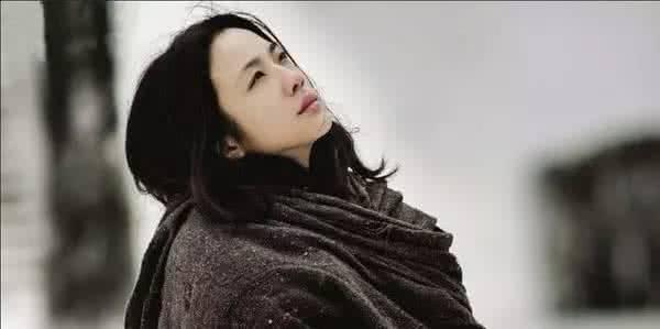 av界撞脸的中国明星 撞脸的中国没有一个人像她，“一脱成名”也可以风骨犹存！