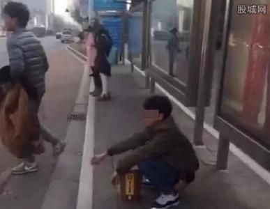 全球最奇葩职业 惊呆!历史上最奇葩的5种职业:徒手拿大便好变态!