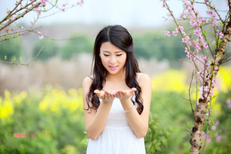 早安美女图片大全唯美 美女心语