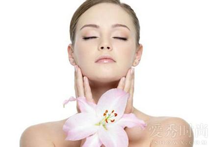 平时不化妆需要卸妆吗 化妆时应该注意些什么及卸妆的方法
