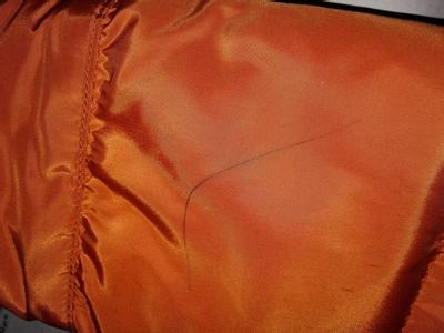 白衣服中性笔怎么洗掉 衣服上划上中性笔到怎么洗掉