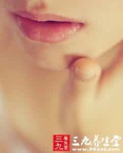 口角炎的治疗方法 秋季烂嘴角怎么办 能吃抗生素治口角炎吗